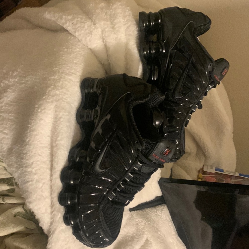 Men’s Nike Shox size 7 women’s size 8 1/2